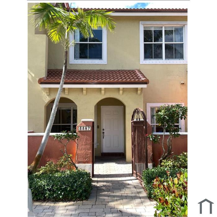 3389 Merrick Ct
